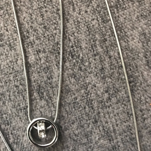 Express double chain circle in circle silver adjustable necklace - Picture 7 of 9